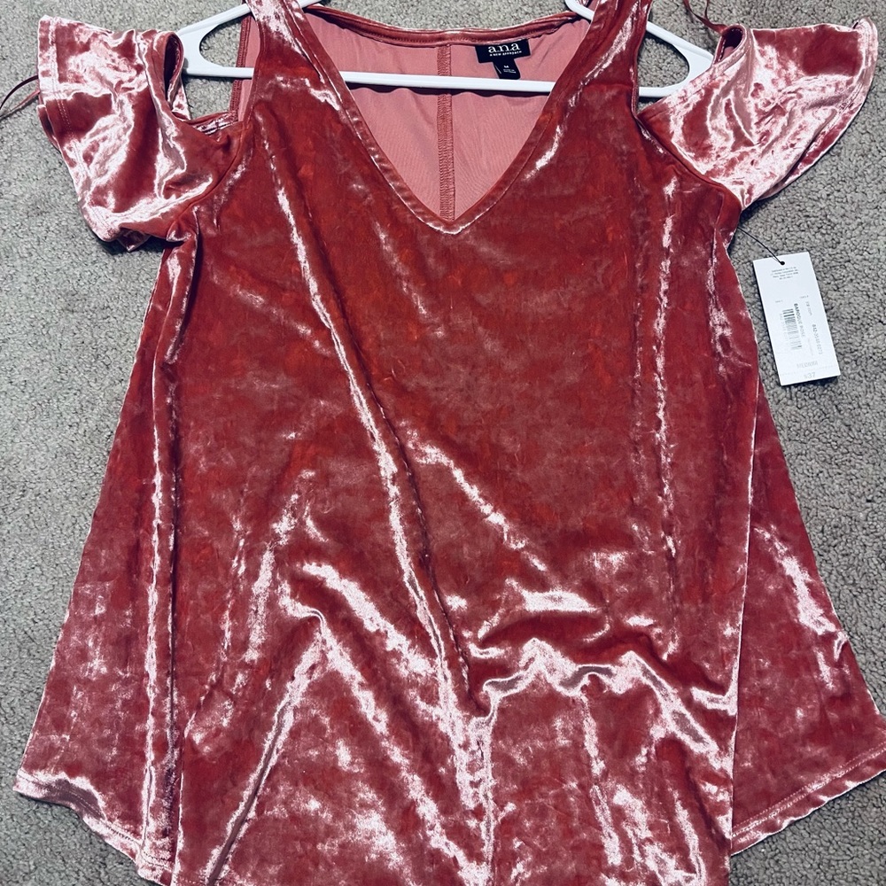a.n.a Off shoulder top. Size Medium. Velvet material.